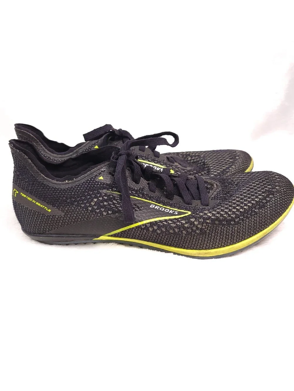 Brooks ELMN8 6 Track and Field Racing Shoes Men 7